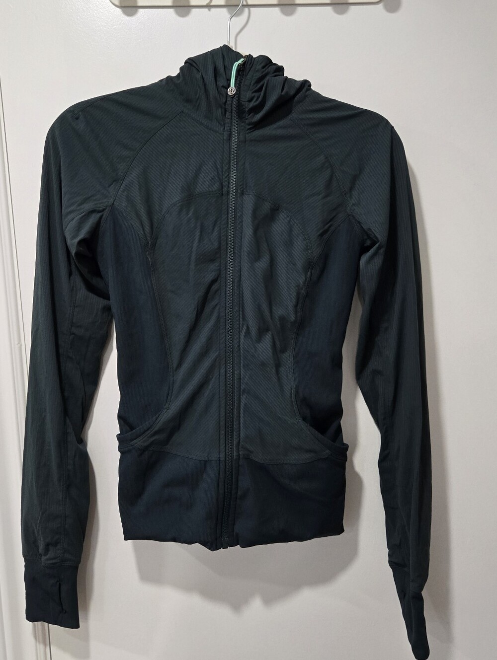 Lululemon Reversible In Flux Jacket in Dark Fuel Green